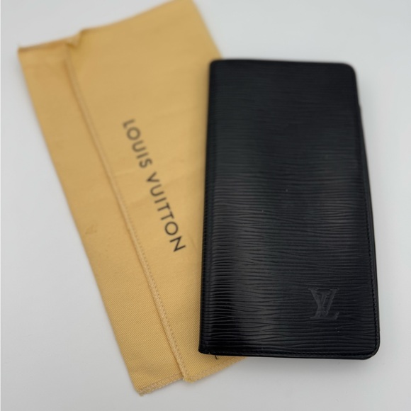 Louis Vuitton Black Epi Leather Brazza Wallet - Picture 3 of 8